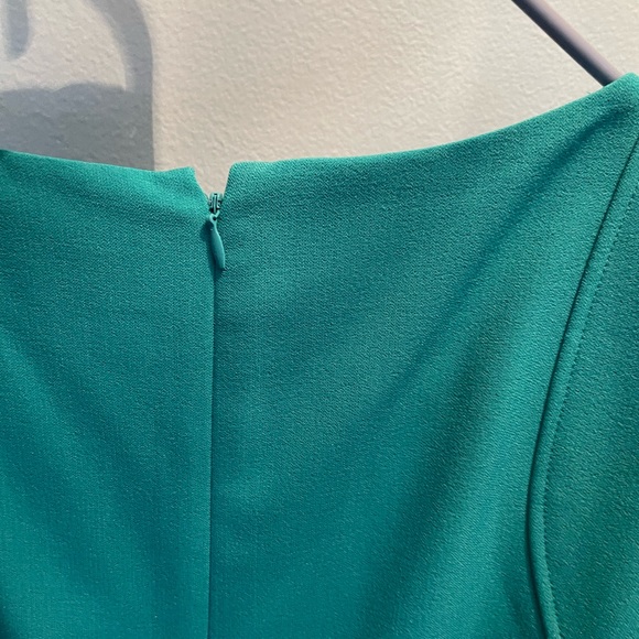 Kasper sleeveless dress - Picture 3 of 4